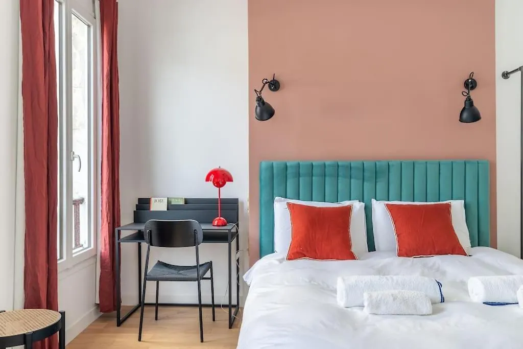 Rare, Center, Luxury Apartment With Roof View París 0*,  Francia