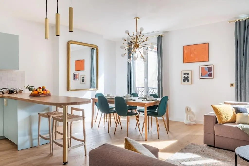 Rare, Center, Luxury Apartment With Roof View París
