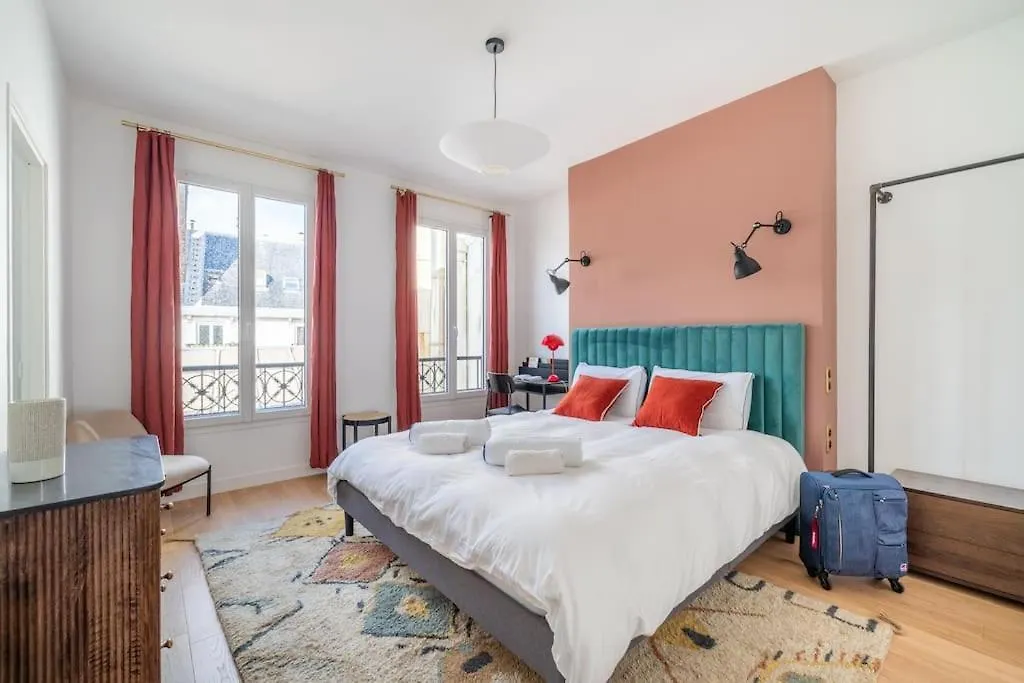 Rare, Center, Luxury Apartment With Roof View París